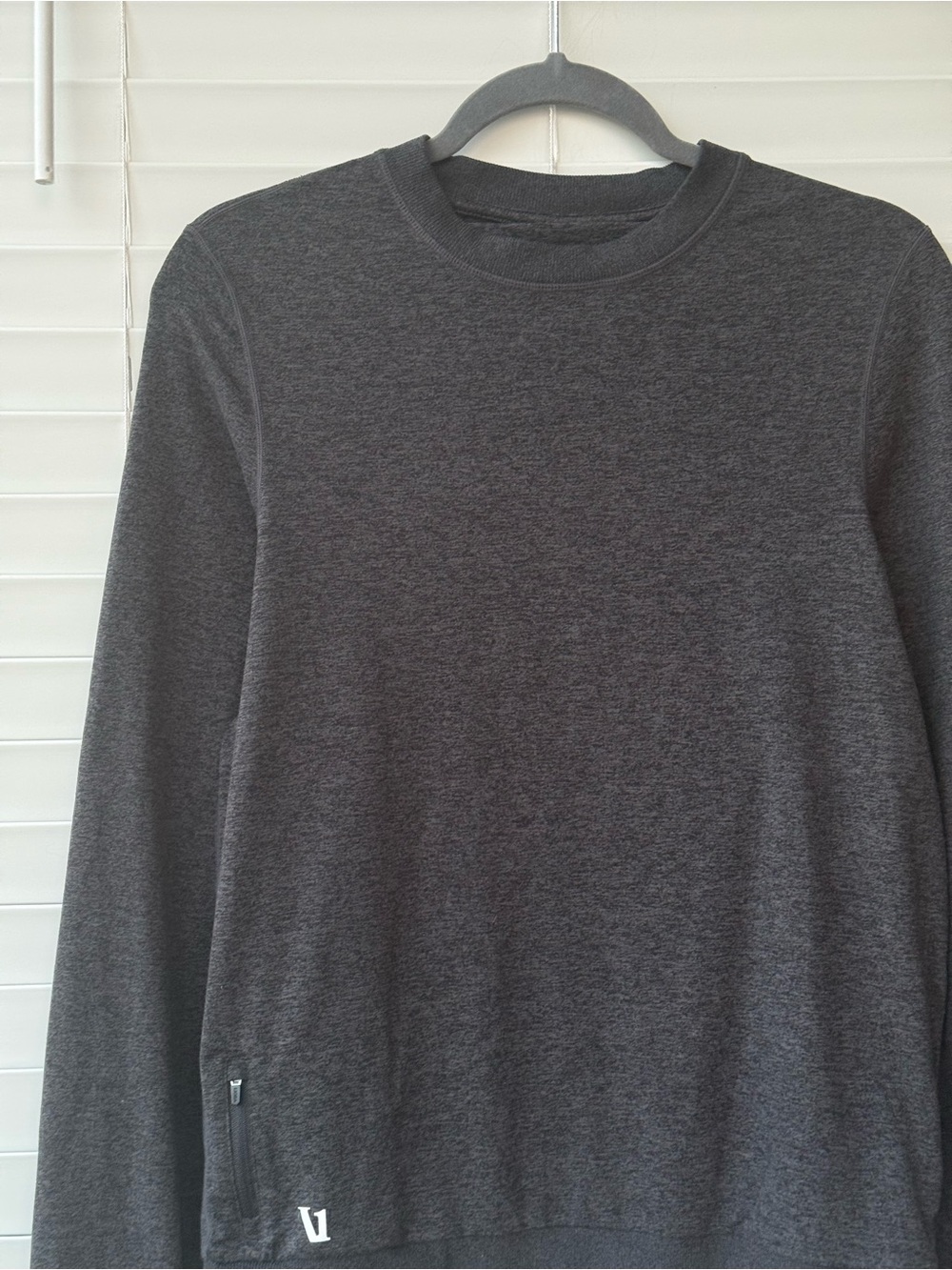 Vuori Ponto Performance Crew Charcoal Heather Sweatshirt Men's V224 S Dreamknit - Picture 7 of 12